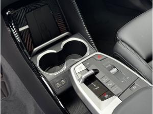 BMW iX1 xDrive30 xLine 20-Zoll/AHK/HeadUp/ACC/360