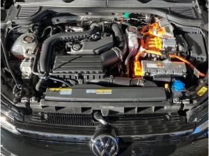 Volkswagen Golf VIII 1.5 TSI eHybrid DSG LED AppConnect