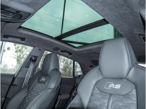 Audi RS Q8 SUV performance