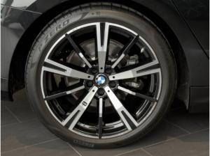 BMW 520 d xDrive Touring 20" M-Sport Driving + Prarking Prof AHK Standheizung