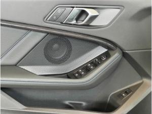 BMW 118 i 17" M-Sport Navi LED HiFi -erst 3000KM + 5 Garantie ab Erstzulassung!!!