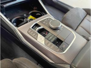 BMW 320 i Touring 19" M-Sport Innovationspaket 360* Kamera HiFi