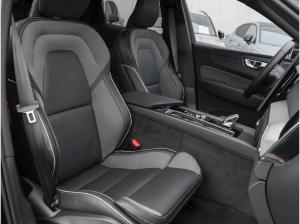 Volvo XC60 B5 Plus Black Edition