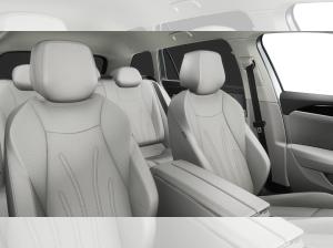 Volkswagen Passat Elegance 1.5 eHybrid 272PS AHK HUD MATRIX