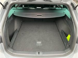 Volkswagen Passat Variant Business 2.0 TDI DSG / Pano, LED