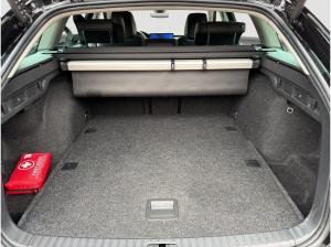 Skoda Octavia Combi Selection 2.0 TDI MATRIX 360° HUD Virtual