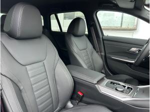 BMW 320 320d xDrive Touring M-Sportpaket-Pro HeadUp/AHK