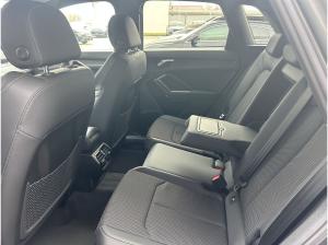 Audi Q3 40 TFSI S tronic S line LED RFK ACC AHK CarPlay
