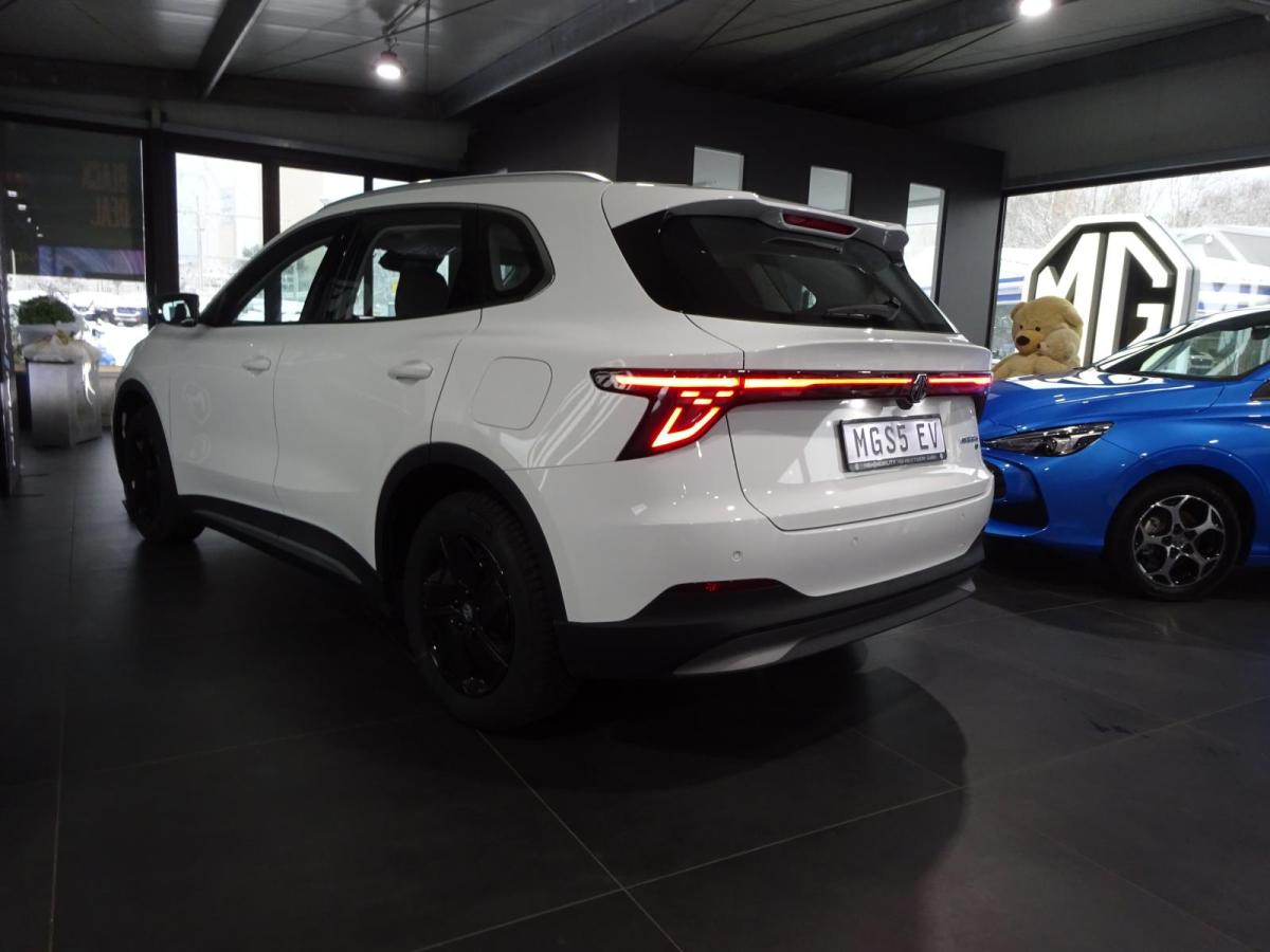 MG S5 EV