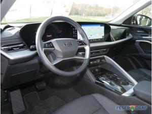 Audi Q5 SUV edition one mit Akzenten mythosschwarz