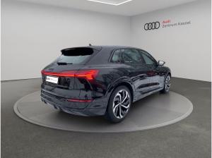 Audi Q8 e-tron 55 qu. S line Matrix Pano HuD Kam. AHK