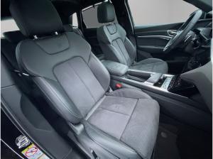 Audi Q8 e-tron 55 qu. S line Matrix Pano HuD Kam. AHK