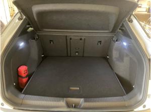 Volkswagen ID.4 Pro 4Motion 210kW Garantie bis 05/2030 - HUD PDC Navi Rear View Wärmepumpe SHZ LM CarPlay Harman Kar