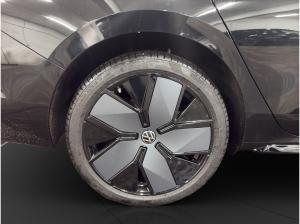 Volkswagen Passat Variant 1.5 eHybrid R-Line AHK Pano LM 19" Leder