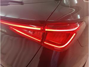 Seat Leon Sportstourer Reference 2.0 TDI LED/virC/Navi