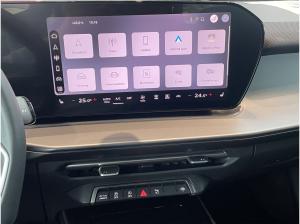 Audi Q3 SB TFSI LED Plus Navi Rü AHK 19" Sportsitze