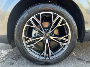 Audi Q3 SUV S-line TFSI S-tronic | AHK,ACC,RKamera