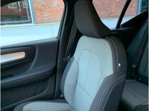 Volvo XC40 B3 Plus Dark