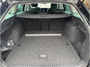 Skoda Octavia Combi Selection 1.5 TSI e-TEC 110kW DSG - SHZ LED Navi Head-Up Smart Link PDC MFL