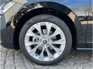 Skoda Superb Combi Selection 2.0 TDI DSG *AHK, Navi, 19"-LM*