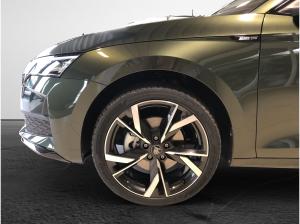 Skoda Octavia Combi 2.0 TDI DSG Sportline Matrix AHK Navi CarPlay HUD 19 Zoll