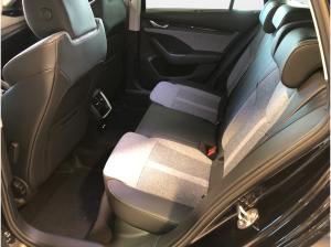 Skoda Octavia Combi 2.0 TDI DSG Tour