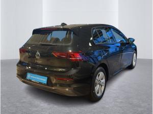 Volkswagen Golf VIII 1.5 eTSI DSG Life Navi Ganzjahresreifen