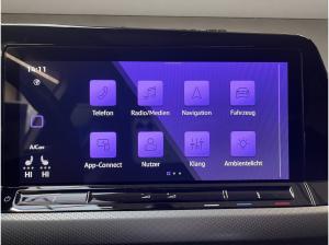 Volkswagen Golf VIII 2.0 TDI Active IQLight ACC AHK AUT HUD