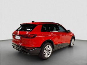 Audi Q6 e-tron *S-line*Matrix*HuD*AHK*Tech pro*