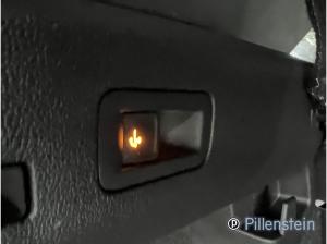 Volkswagen T-Roc TSI DSG R-LINE/BLACK AHK+NAVI+AREA+YORK+36