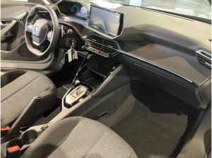 Peugeot 2008 1.2 145 S tyle LED+SHZ+KlimaA+PDC+Facelift