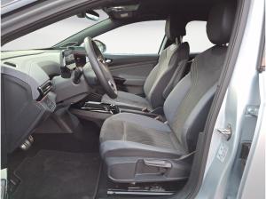 Volkswagen ID.4 Pure mit Infotainment-Paket, Allwetterreifen, Anschlussgarantie
