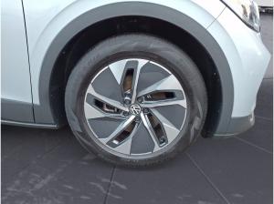 Volkswagen ID.4 Pure mit Infotainment-Paket, Allwetterreifen, Anschlussgarantie