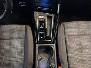 Volkswagen Golf GTI 2.0TSI NAVI KAM SHZ CARPLAY INKL. WINTERRÄDER