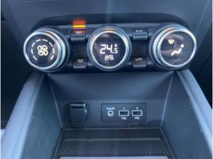 Renault Captur INTENS E-TECH Plug-in 160 Apple CarPlay S