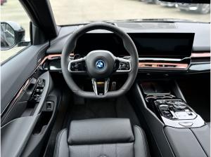 BMW i5 xDrive40 Limousine M Sport Pro Head-Up DAB