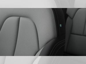 Volvo XC40 Black Edition B3 Mild-Hybrid Benzin Plus