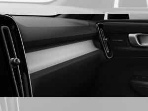 Volvo XC40 Black Edition B3 Mild-Hybrid Benzin Plus