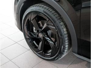 Volkswagen T-Roc R-Line 1.5 l eTSI OPF DSG Pano R-Line AHK