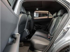 Volkswagen T-Roc R-Line 1.5 l eTSI OPF DSG Pano Kam.