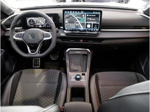 Volkswagen T-Roc R-Line 1.5 l eTSI OPF DSG Pano Kam.