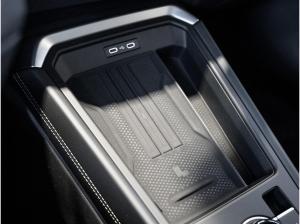 Volkswagen T-Roc R-Line 1.5 l eTSI OPF DSG Pano R-Line AHK