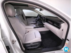 Volkswagen Passat Elegance 1.5 eHybrid 6-Gang-DSG Navi AHK