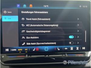 Volkswagen T-Roc TSI DSG R-LINE/BLACK AHK+NAVI+HUD+AREA+MAT