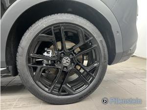 Volkswagen T-Roc TSI DSG R-LINE/BLACK AHK+NAVI+HUD+AREA+MAT