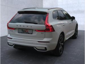 Volvo XC60 B4 (Benzin) Plus Dark 2WD Automatik Bluetooth