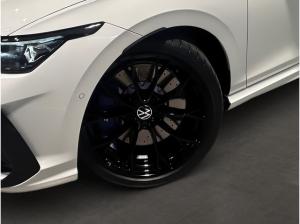 Volkswagen Golf VIII R 2.0TSI DSG 4M PANO+AKRAPOVIC+360°+WR