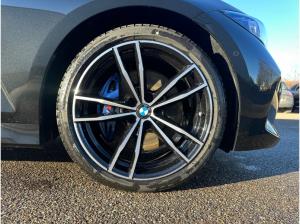 BMW 330 d xDrive Lim /MSport Pro /19" / Adapt. LED / Travel / Inno / Comfort /Entertainment / Voll