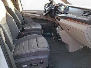 Volkswagen T7 Multivan Lang Edition Leder Pano AHK DCC Head-Up