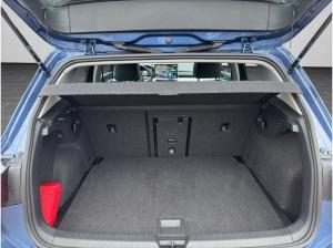 Volkswagen Golf VIII GOAL 1.5 eTSI DSG IQ.LIGHT AHK NAVI IDA REAR VIEW SHZ ACC APP